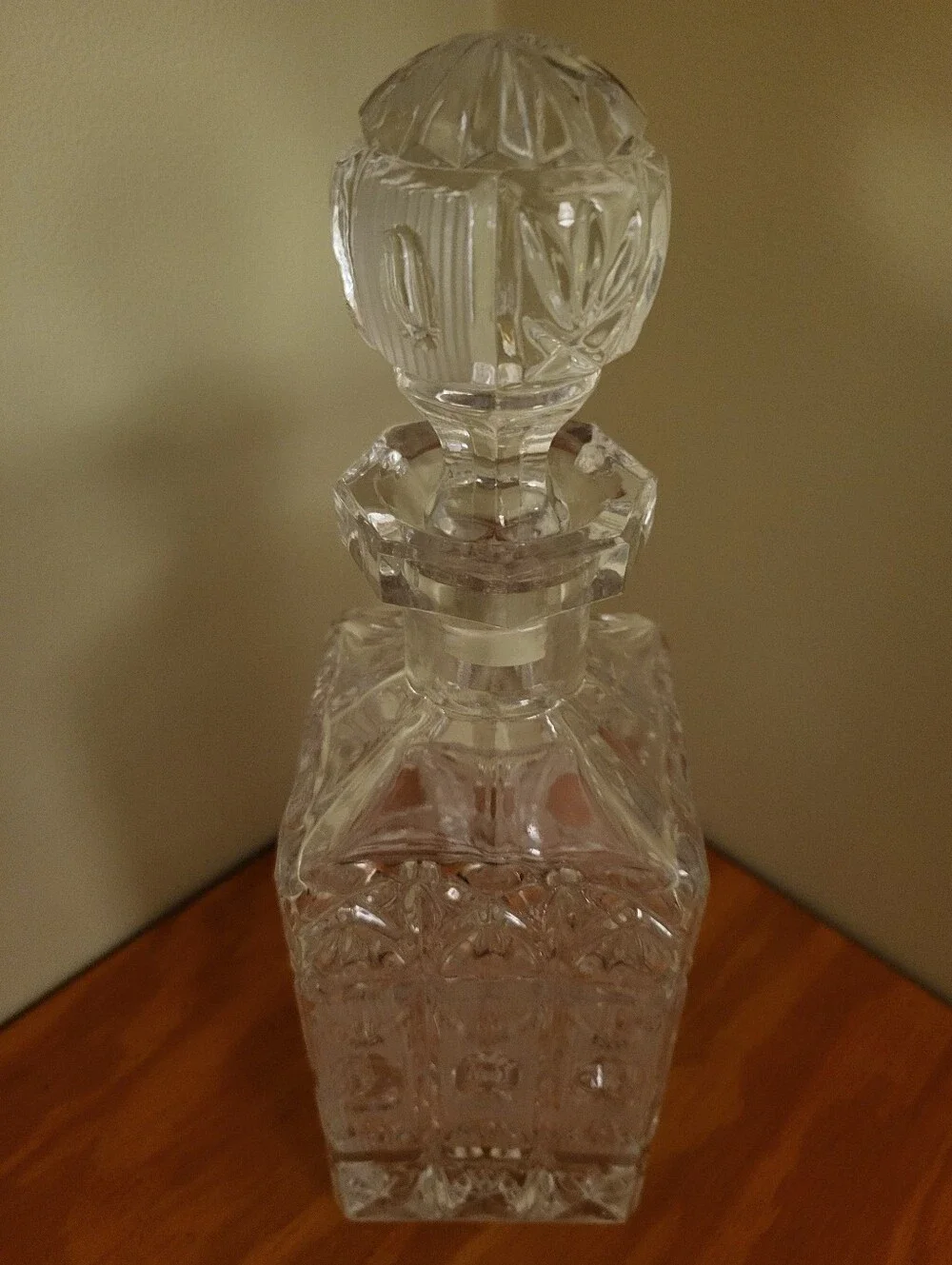Handcut Clear And Frosted Crystal Glass 11.5 x 3.5 Inch Decanter With Stopper
